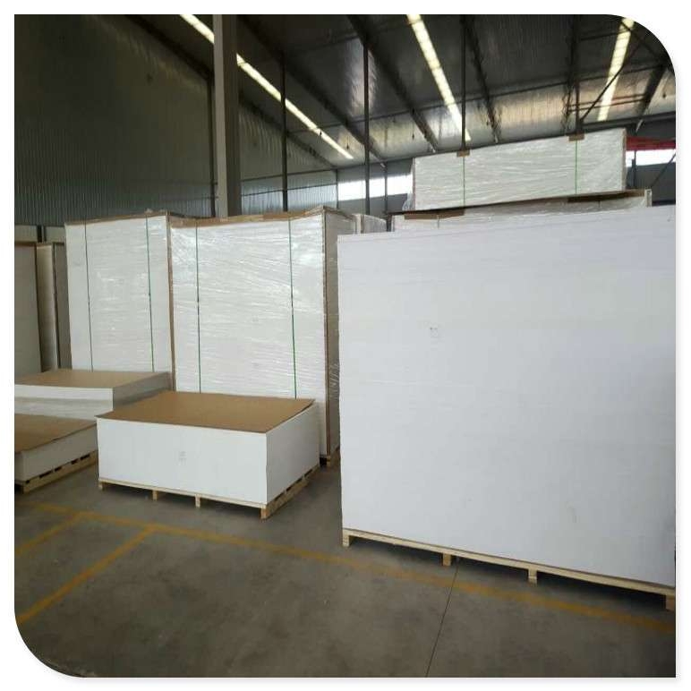 厂家供应高密度UPVC板10mm15mm18mmPVC发泡板pvc拱挤板PVC雪弗板