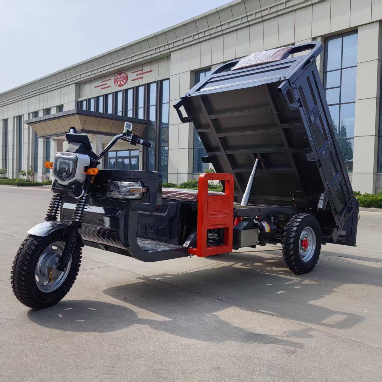 电动三轮车自卸三轮1.8米动车轮家用三轮电车农场轮摩托三车翻斗