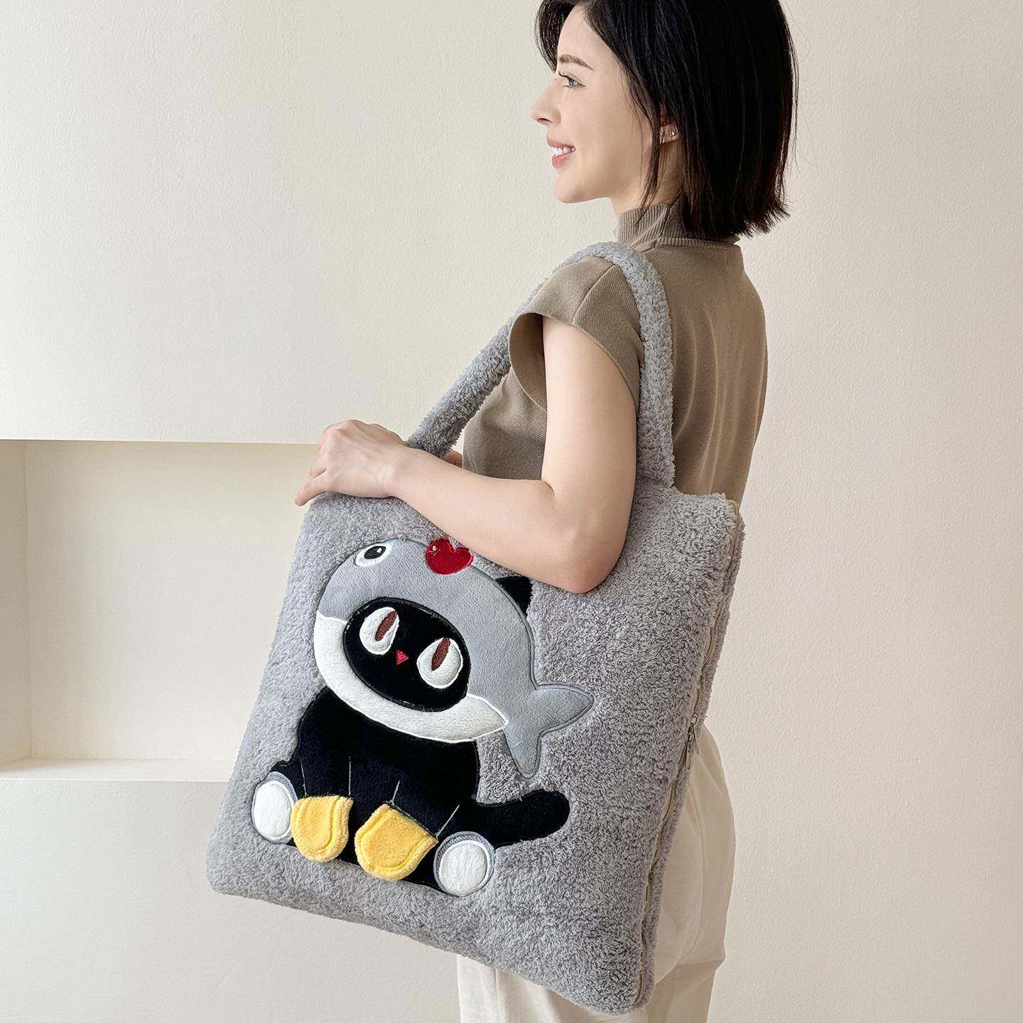 午牛奶绒抱枕被子两用可叠公室睡毯子二合一车载办0911枕靠靠垫