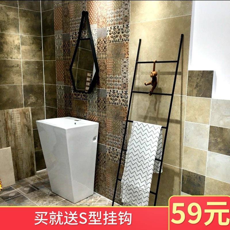 北欧简约卧室铁艺靠墙衣帽架落地式梯子形衣服收纳架挂衣架毛巾架