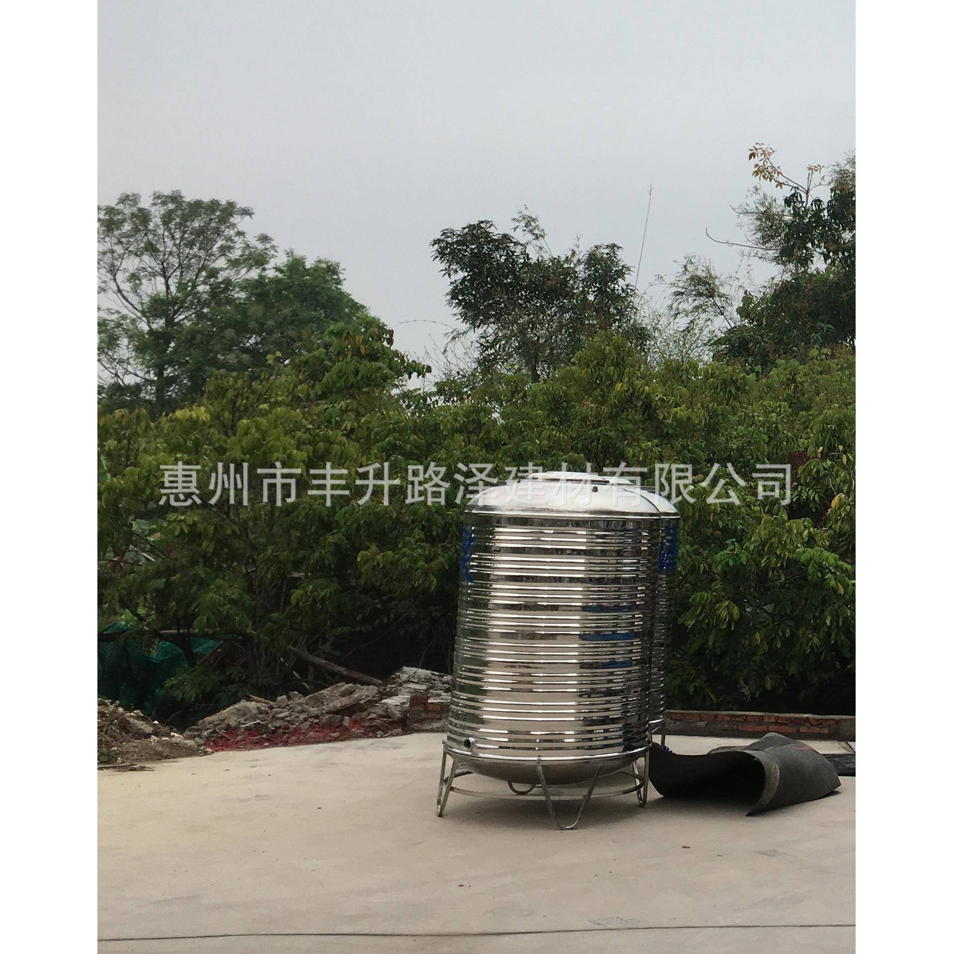 水塔不锈钢304不锈钢水箱家用水塔3吨2吨1吨惠州水塔