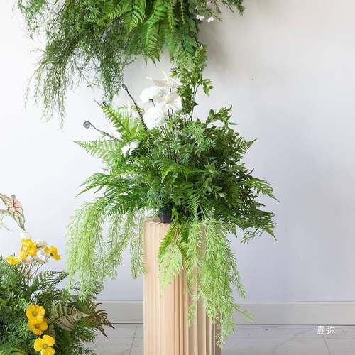 照摄影棚搭建店甜台假拍花立柱摆放OYM花球花柱酒品婚礼布置橱窗