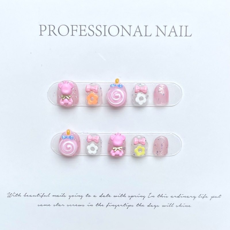 纯手工儿童穿戴甲美甲假指甲贴片短款蝴蝶结棒棒糖可爱卡通