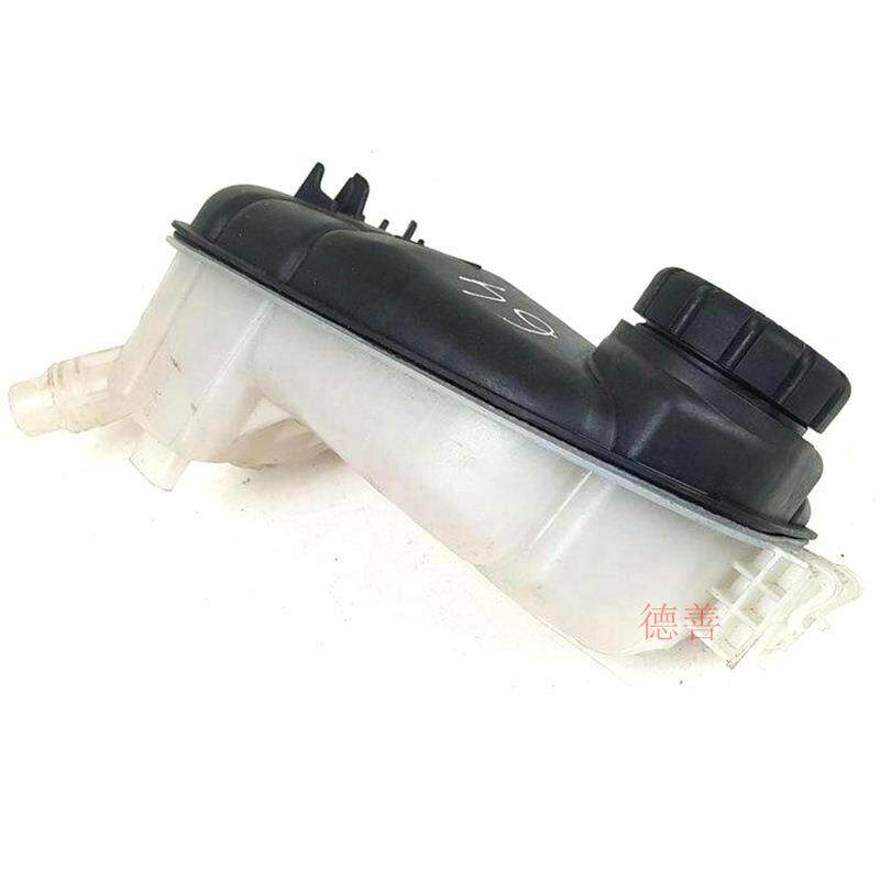 适用奔驰176A180A200A260等汽车副水壶付水箱膨胀箱拆车件