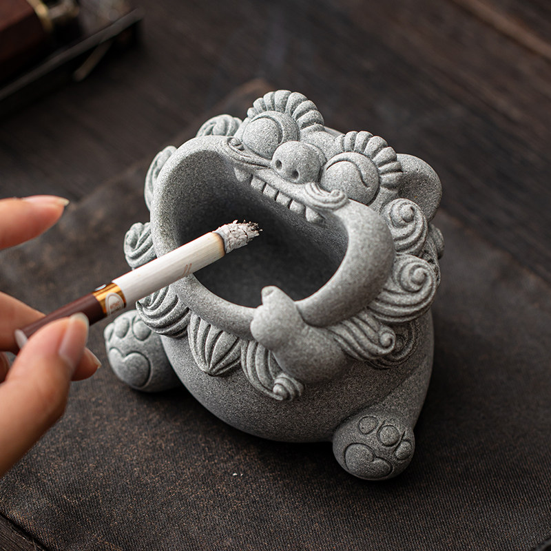 青砂石创意烟灰缸笑纳天下家用高级感防灰办公室可爱狮子装饰摆件