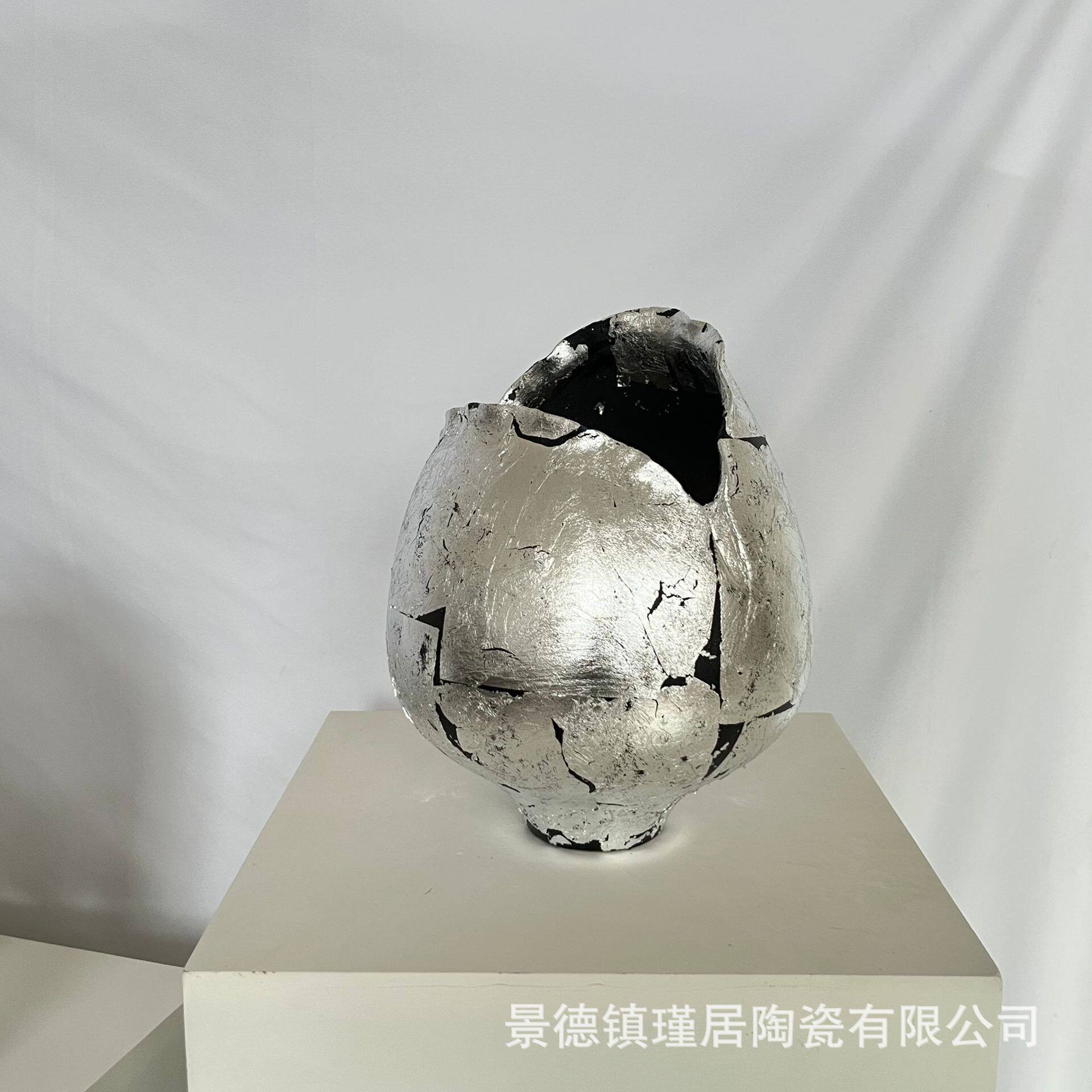 轻奢风手作陶瓷花器银箔极简风软装搭配异形创意台面花瓶摆件