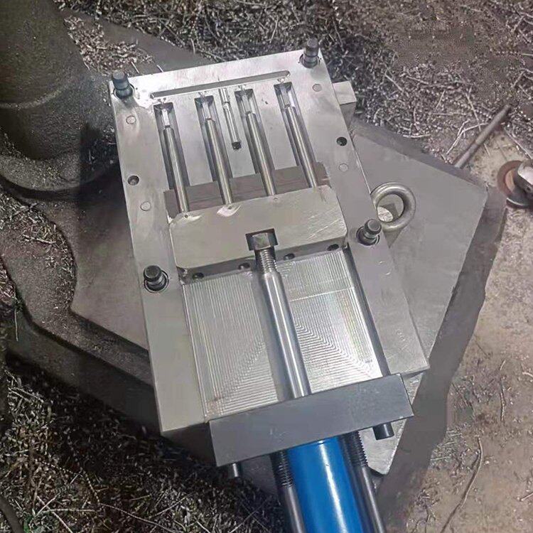 本司专做箱涵模具塑料注塑合金压铸橡胶硫化