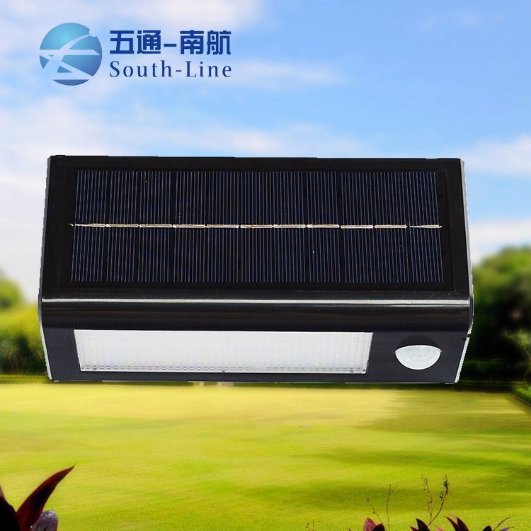 太阳能灯人体感应壁灯LED照明灯花园户外庭院景观灯