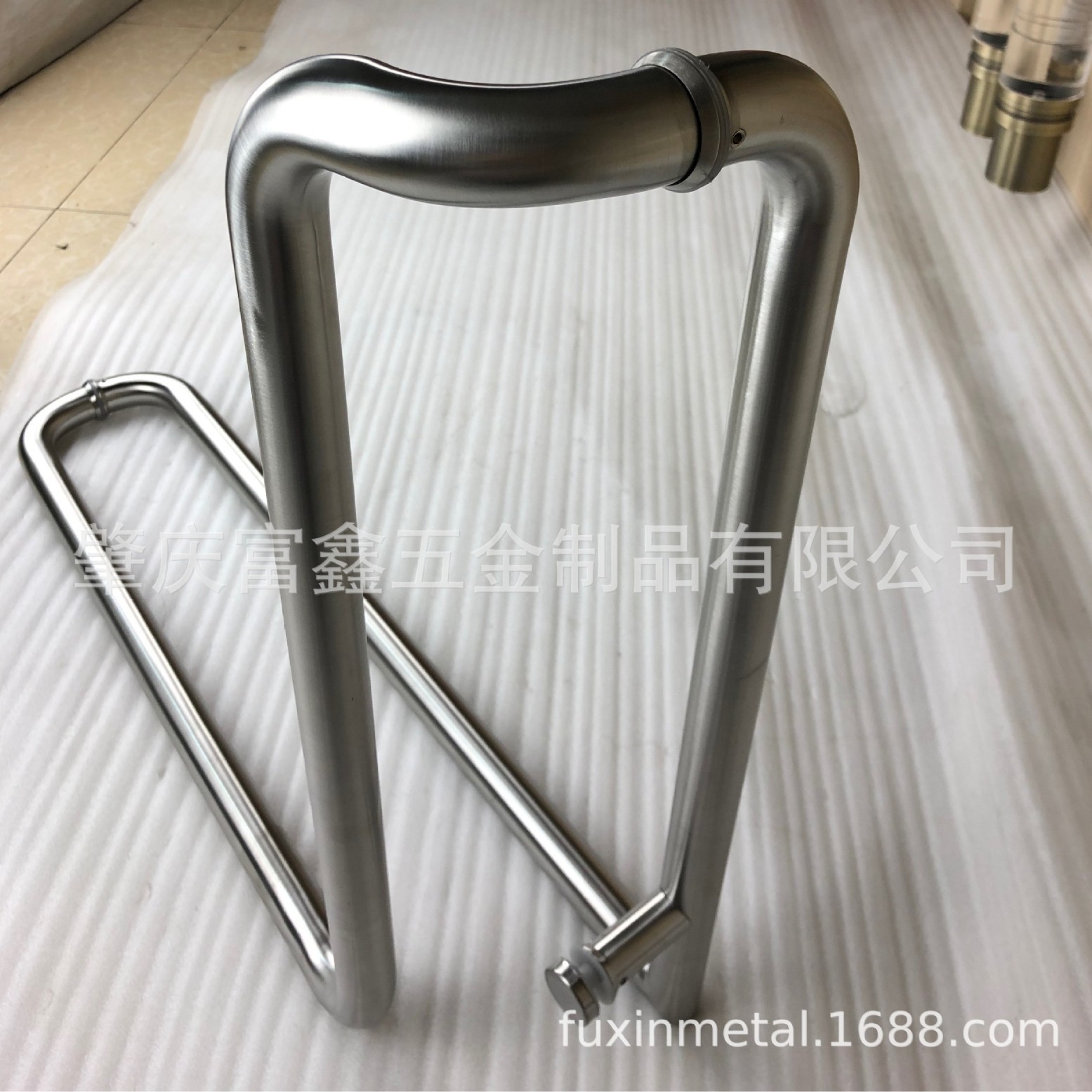 不锈钢L型弯管拉手特殊要求