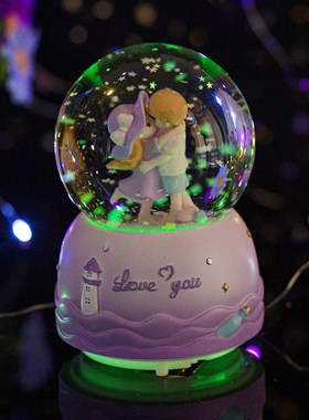 创意情侣水晶球送女孩生日礼物旋转音乐盒情人节礼品家居桌面摆件