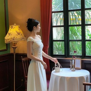 白色一字肩连衣裙女夏季登记领证穿搭订婚小礼服平时日常可穿裙子