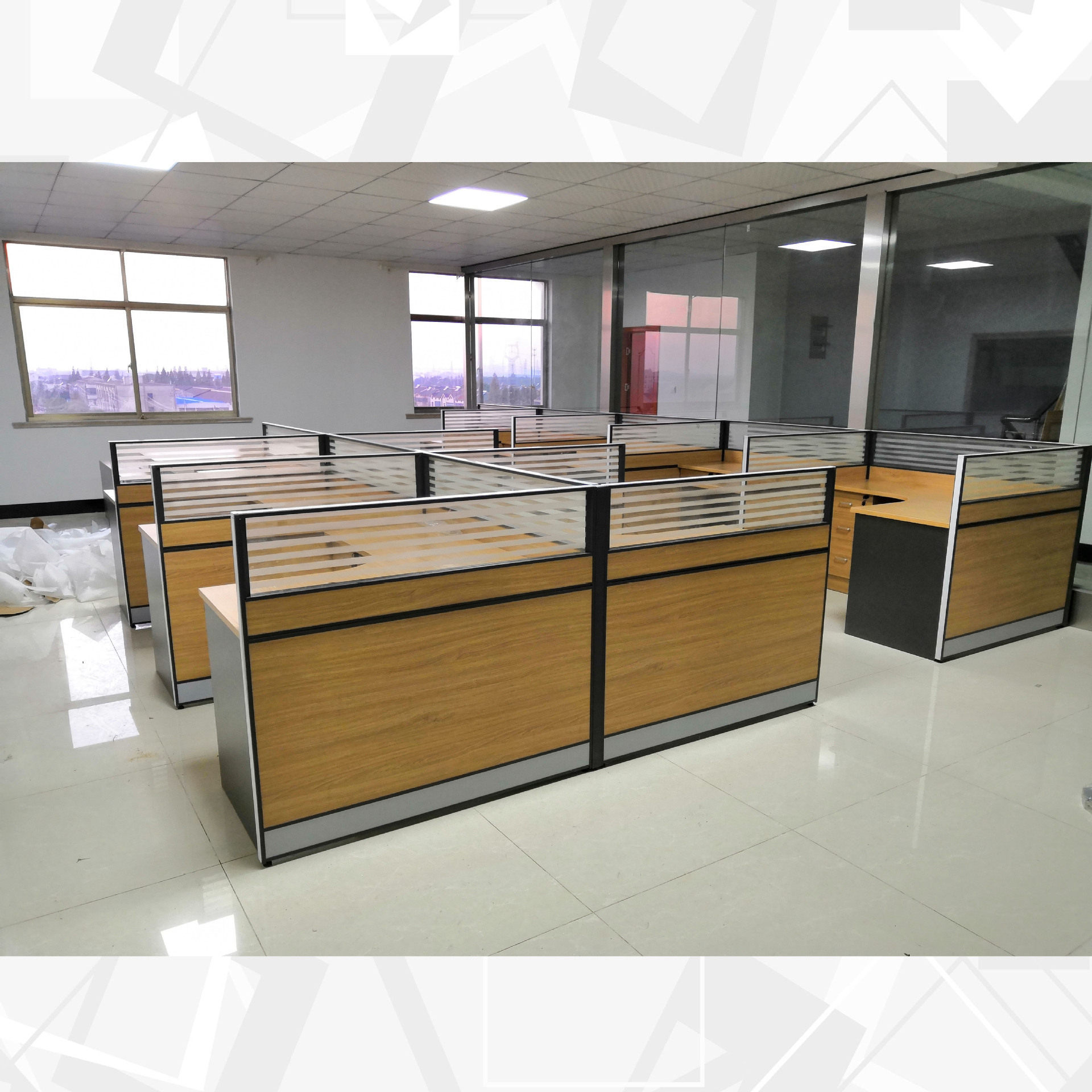 常州屏风办公桌厂家供应办公屏风工作位室内办公桌办公家具简约