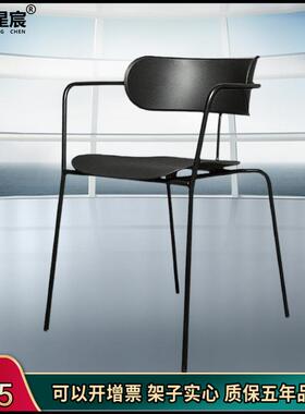 网红餐厅椅工业风铁艺会议椅PP叠落奶茶店椅白色洽谈椅北欧办公椅