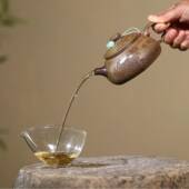 爆款 密文分销宜沉兴紫砂HUS壶方人手匠工制作原矿云雾香泥六纳福