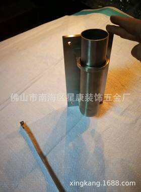 现货供应不锈钢42.4侧装底座，各种不同规格的不锈钢立柱底板