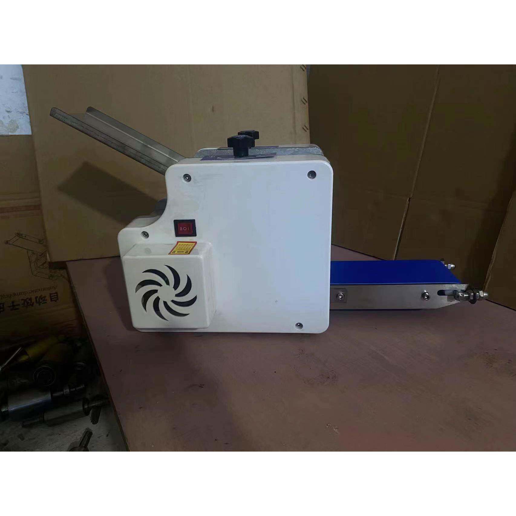 包子擀皮机小型混沌烧麦压皮机器擀面皮机用馄饨皮饺子皮机