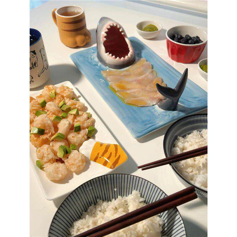 创意立体鲨鱼型三文23专鱼寿造司用盘日料盘陶瓷招饺子带蘸两用盘