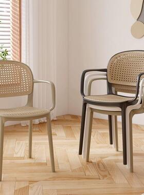 塑料椅子藤编家用叠放餐椅户外休闲网红靠背椅扶手桌椅镂空椅