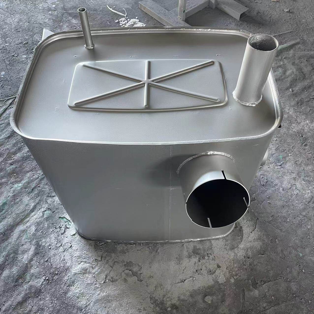 厂家直销进口奔驰重卡消声器9424901401型号消声器包邮