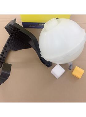 冷却水壶膨胀水箱适用于宝马5系F07F10F11储液罐17138614293