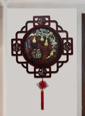 客厅装饰画挂件电视沙发