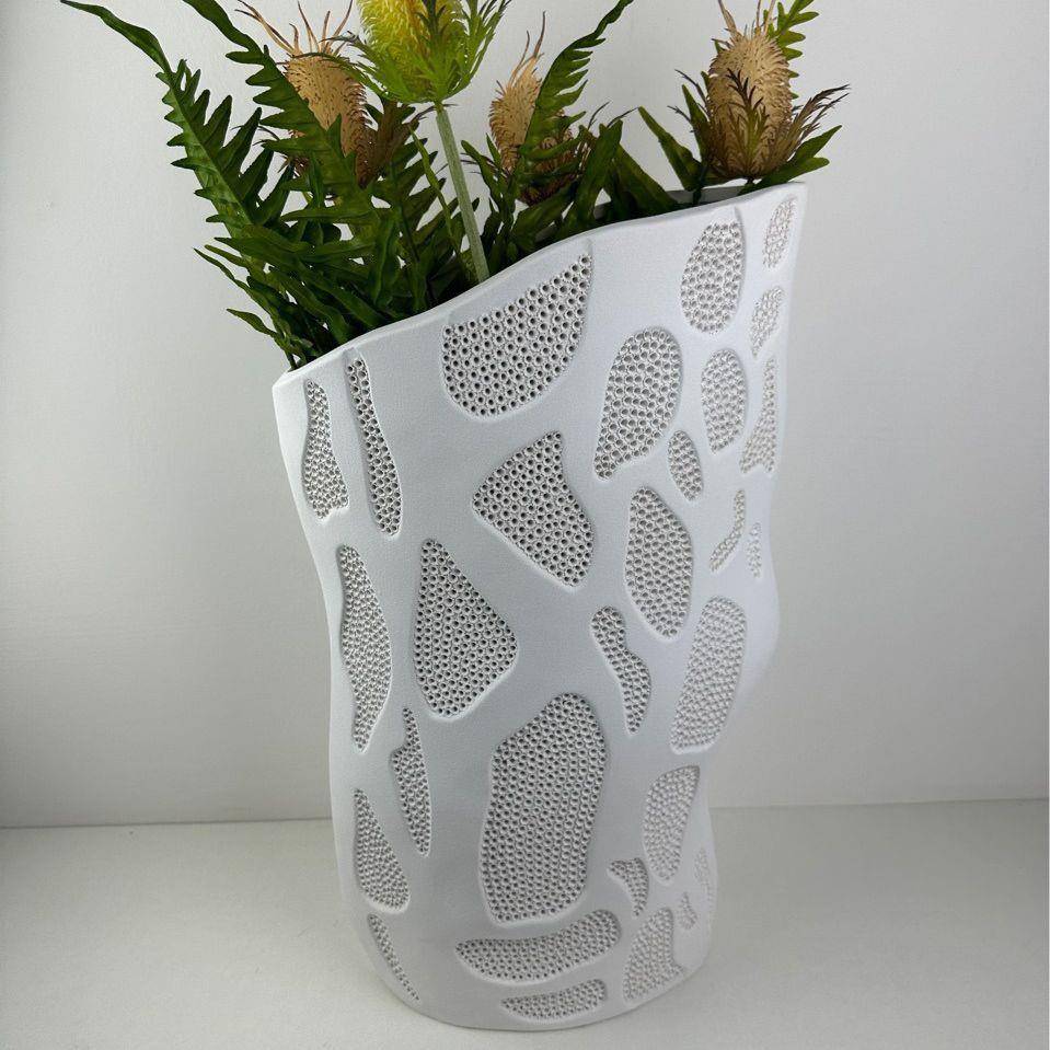 客VVC现代简约摆陶瓷黑白大花瓶件新中式样板房关厅电视柜花器装