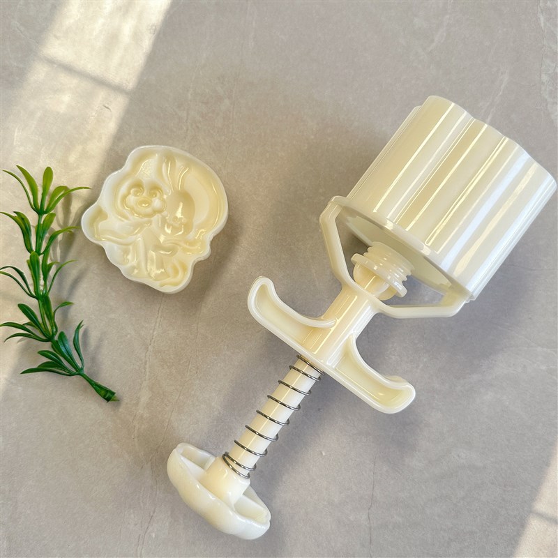 月饼模具新款2024国潮宫廷风飞天仙兔手压做绿豆糕点心磨家用烘焙