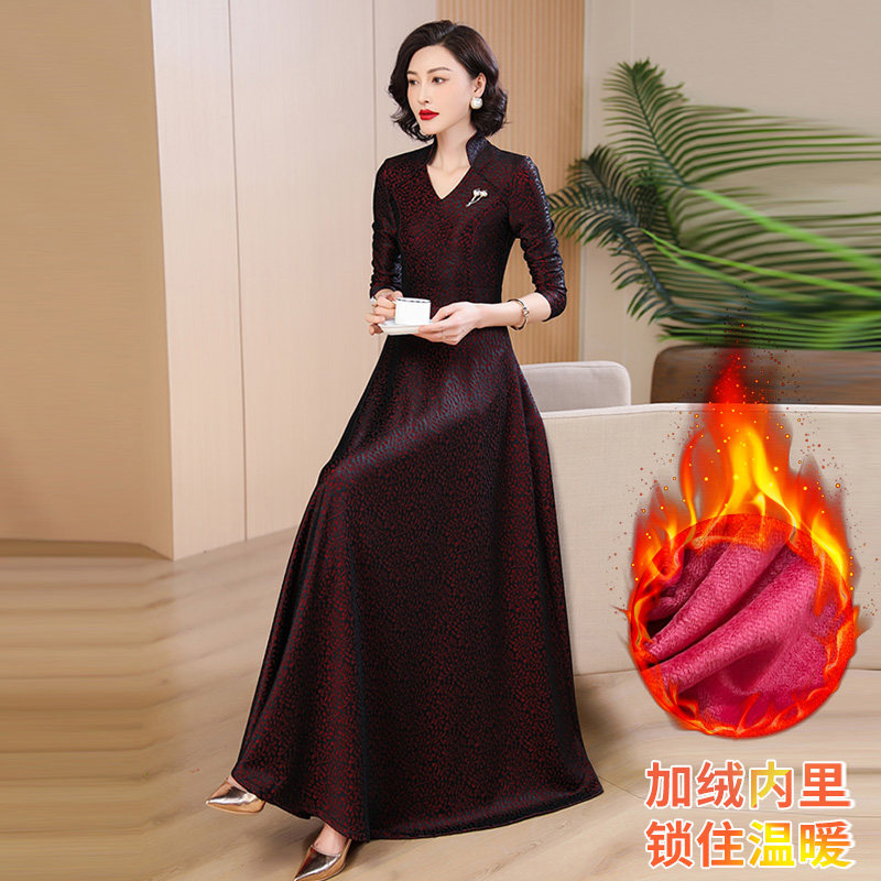 高端精致加绒洋装女秋冬2023新款法式气质显瘦保暖超长裙748