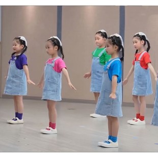 能不能不说再见演出服十一幼儿孩子的天空我还能孩子多久舞蹈服装