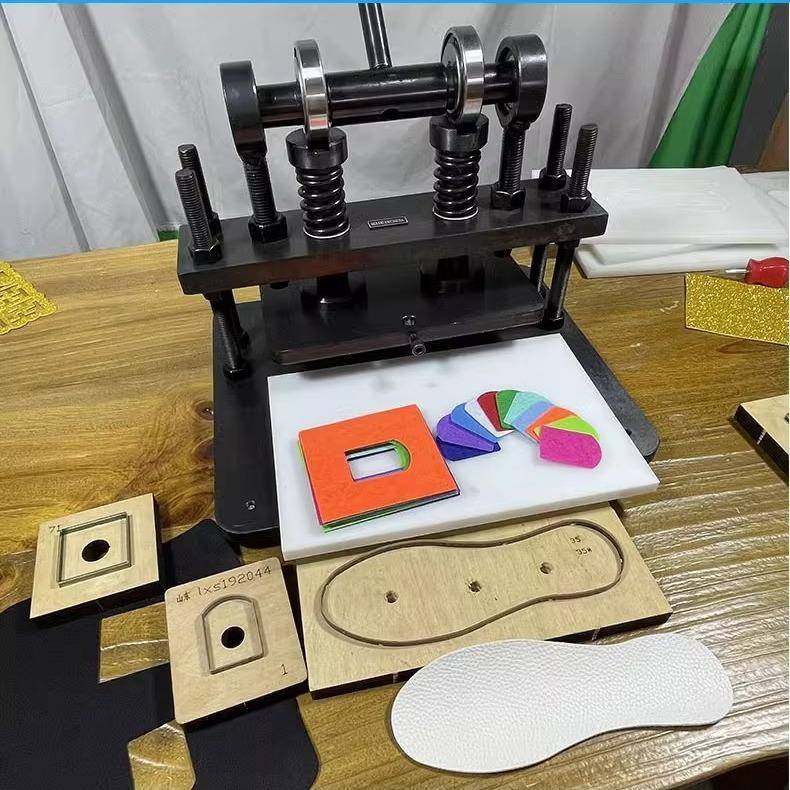 手动模切机冲切机小型大压力悬臂布料包装皮革纸张下料刀模裁断机,纺织面料/辅料/配套,皮革加工设备,淘宝优惠券,粉丝福利购,淘宝优惠卷