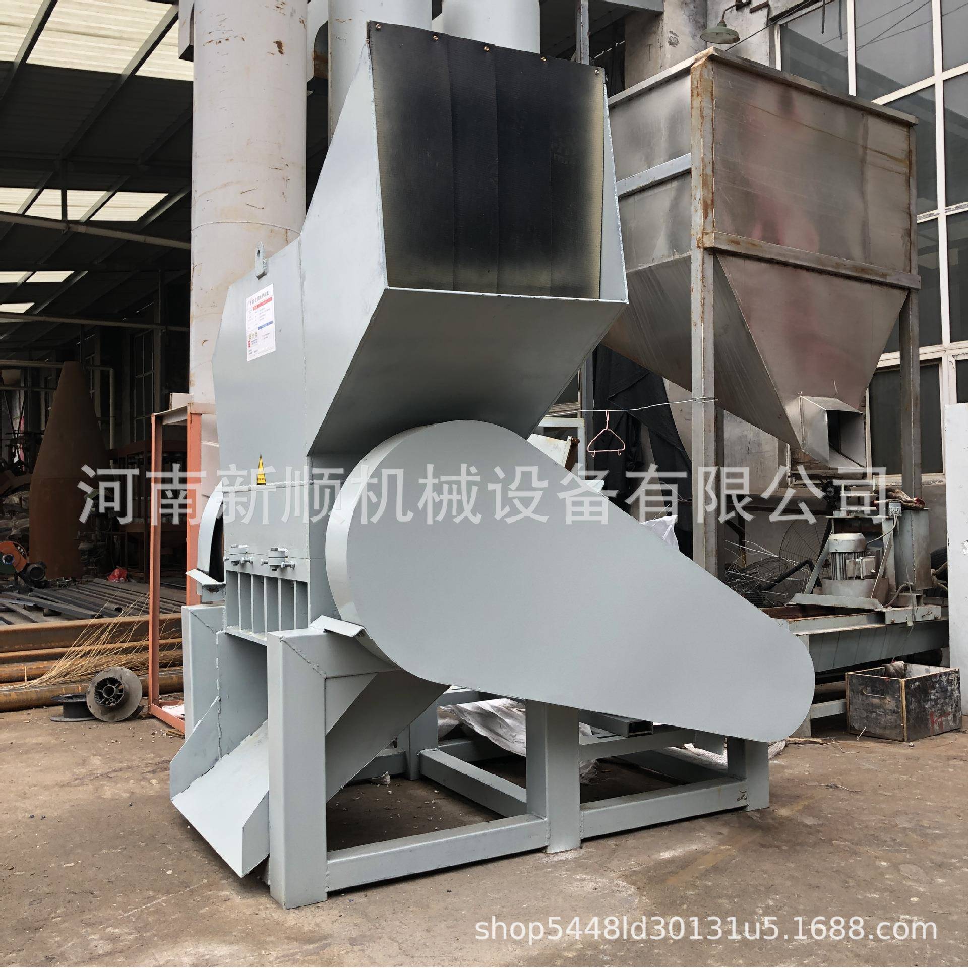 毛949管毡皮水革地毯粉碎机橡塑料垫子水壶破碎机胶道管粉碎设备