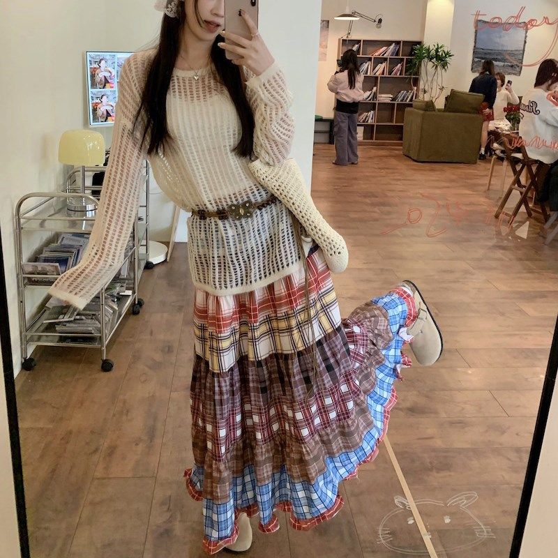 波西米亚时尚套装女镂空针织防晒罩衫薄夏季彩色格子半身裙两件套