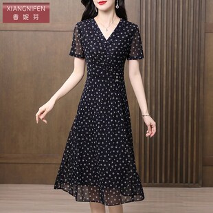 香妮芬黑色波点气质v领中年妈妈高端洋气连衣裙2025新款时尚夏装