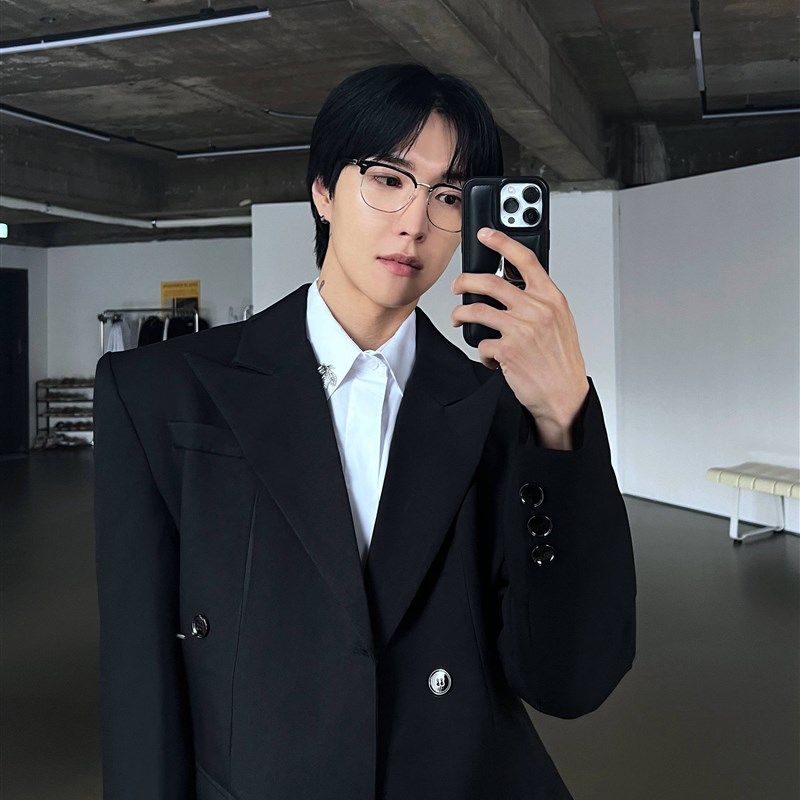 子上男装 高级感复古垫肩蚂蚁腰双排扣枪驳领西服男黑色西装小众,男装,西服,淘宝优惠券,粉丝福利购,淘宝优惠卷