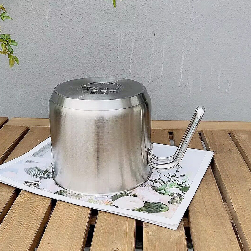 辅食小奶锅304不锈钢奶锅单滤嘴煮面锅油炸锅煮粥热奶锅14cm