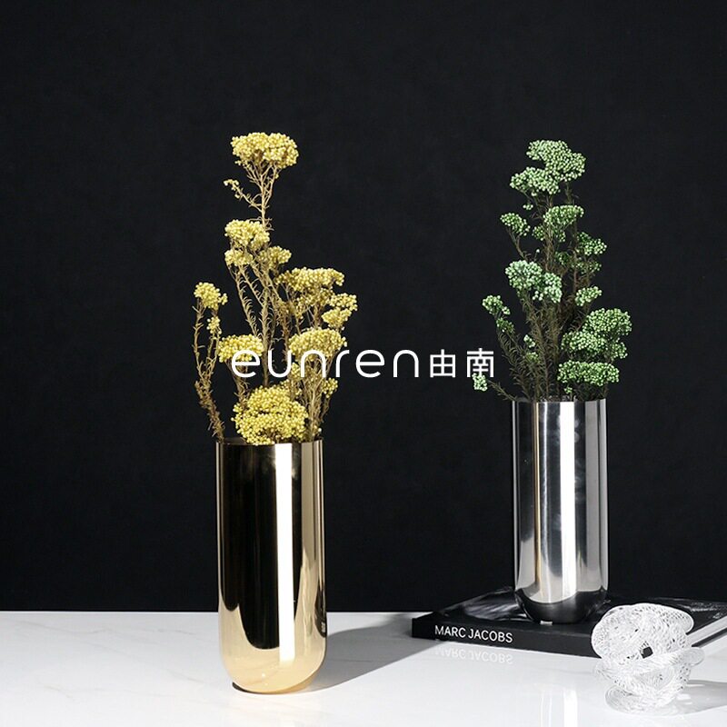 北欧现代轻奢金属几何花瓶插花花器铁艺摆件装饰品家居餐桌样板
