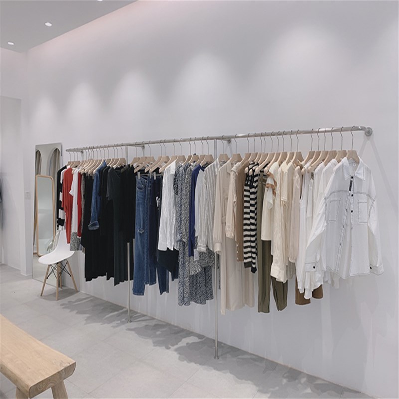 服装店上墙壁挂展示架侧挂陈列货架男女童装墙上挂衣架银色不锈钢