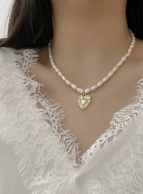 法式复古心形淡水珍珠项链 新款重工小众设计感锁骨链 冷淡风颈链