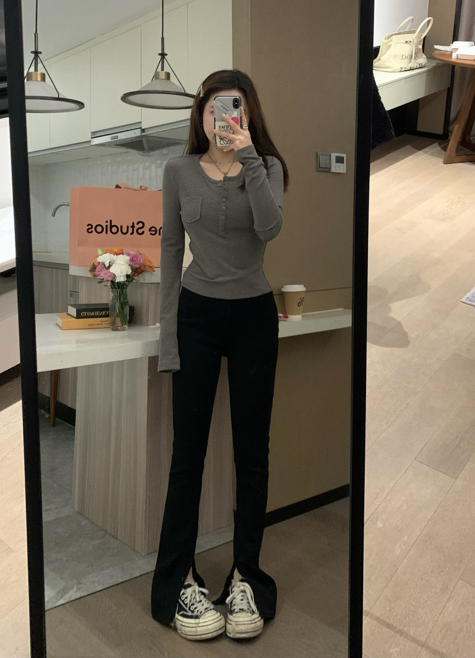 VASSE 自带瘦腿滤镜 显瘦高腰黑色内开叉百搭微喇弹力加绒牛仔裤,女装/女士精品,牛仔裤,淘宝优惠券,粉丝福利购,淘宝优惠卷