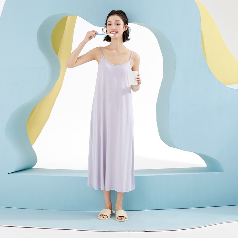 内茵带胸垫一体长款吊带睡裙2024新款夏季凉感可外穿睡衣家居服女图片