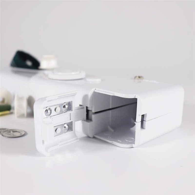 缝纫机家用小型迷你手持电动全自动手动裁缝机锁边缝补缝衣服神器