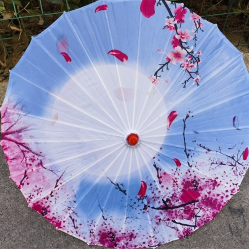 跳舞演出道具工艺广场舞旗袍走秀 绸布油纸伞装饰吊顶走秀回娘家