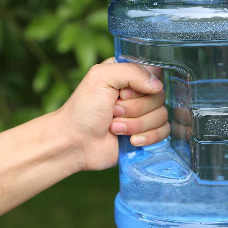 pc纯净水桶11.3升矿泉水桶手提式加厚家用空桶可加水清洗饮水机桶