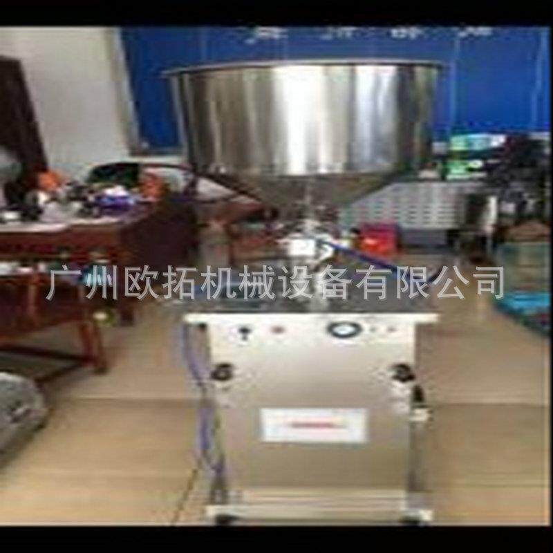 半自动立式膏体灌装机 定量膏体灌装机 番茄酱辣椒酱半流体灌装机