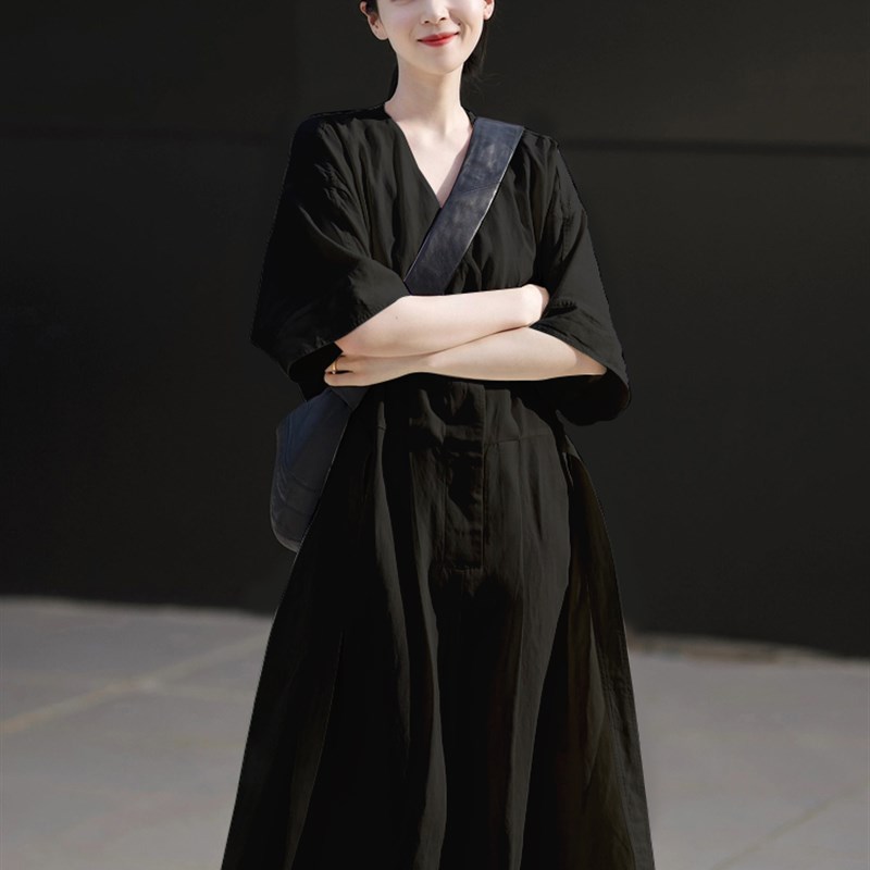 法式黑色连衣裙女2024夏季新款v领气质绝美显瘦高级感长款长裙子