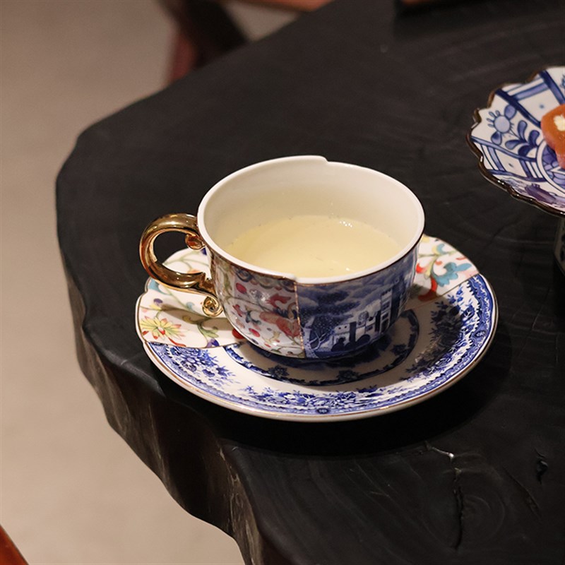 送外国人中国礼物新中式斗彩青花咖啡杯茶壶中西合璧陶瓷礼盒