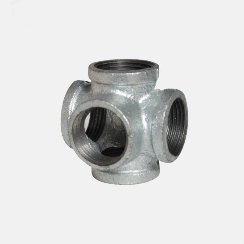 立体三通镀锌四通接头镀锌管连接件六通五通水管接头玛钢晾衣架