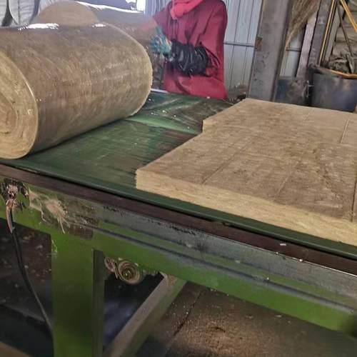 外墙防火保温岩棉卷毡管道保温隔热降噪岩棉毡墙体填充岩棉卷毡