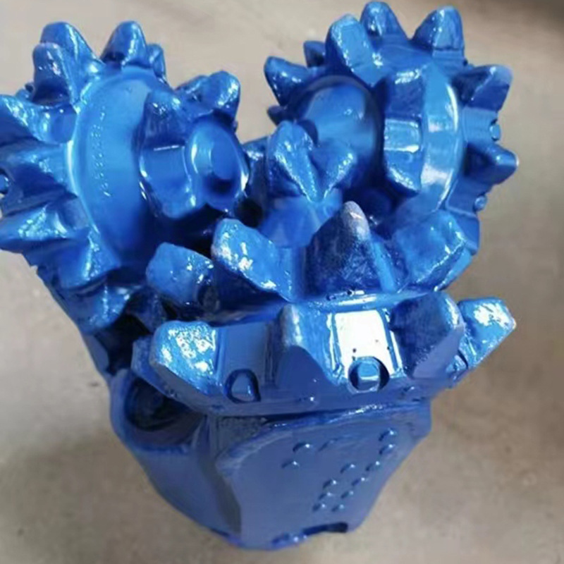 钢尺三牙轮钻头241.3mm石油钻井地质钻探镶齿凿岩机