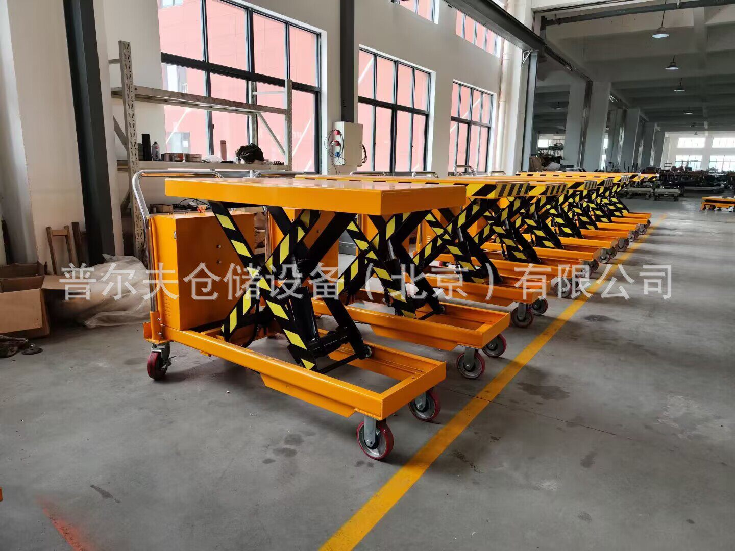 厂家辊筒液压升降平台车模具牛眼滚珠滑动平台手推滚筒滚轮车北京